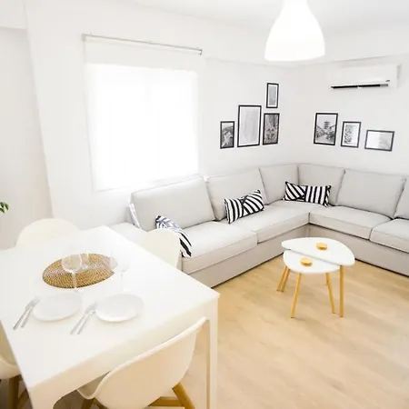 アパート Rentalsevilla Tadeo Soler